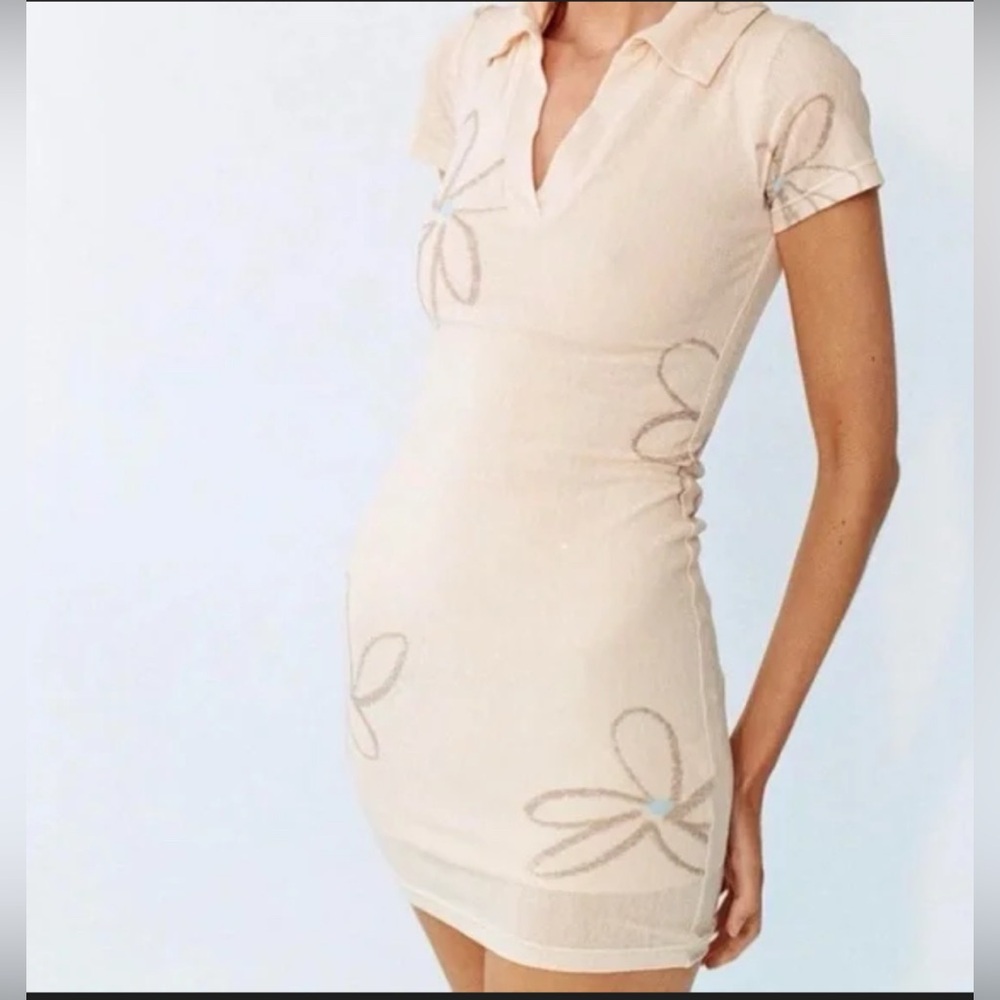 Never worn!!! Mini with Jean flower dress